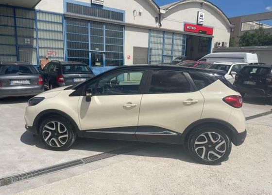 Fianco Renault Capture color crema usata
