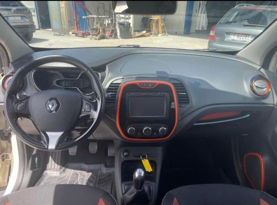 Interni Renault Capture color crema usata