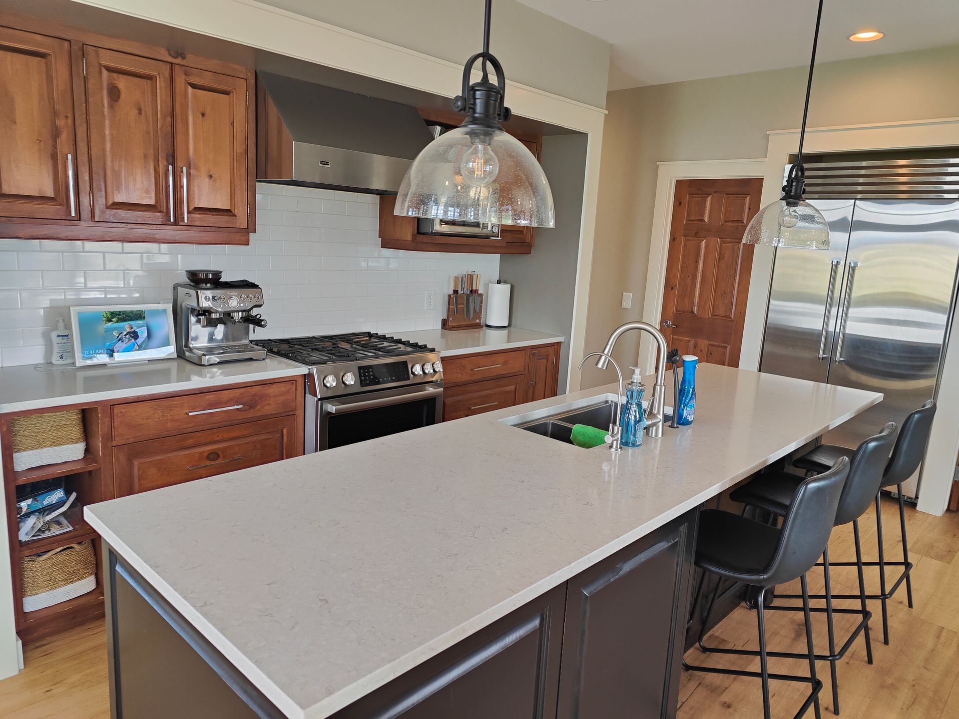 maintenance clean for  a cochrane kitchen