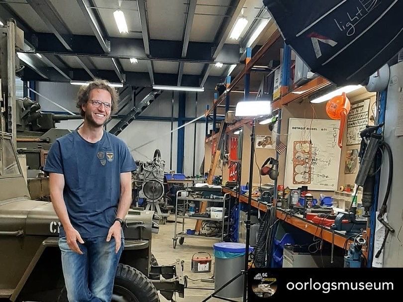 Pierre Rieu, zoon van Andre Rieu, opnames voor Oorlogsmuseum Overloon
