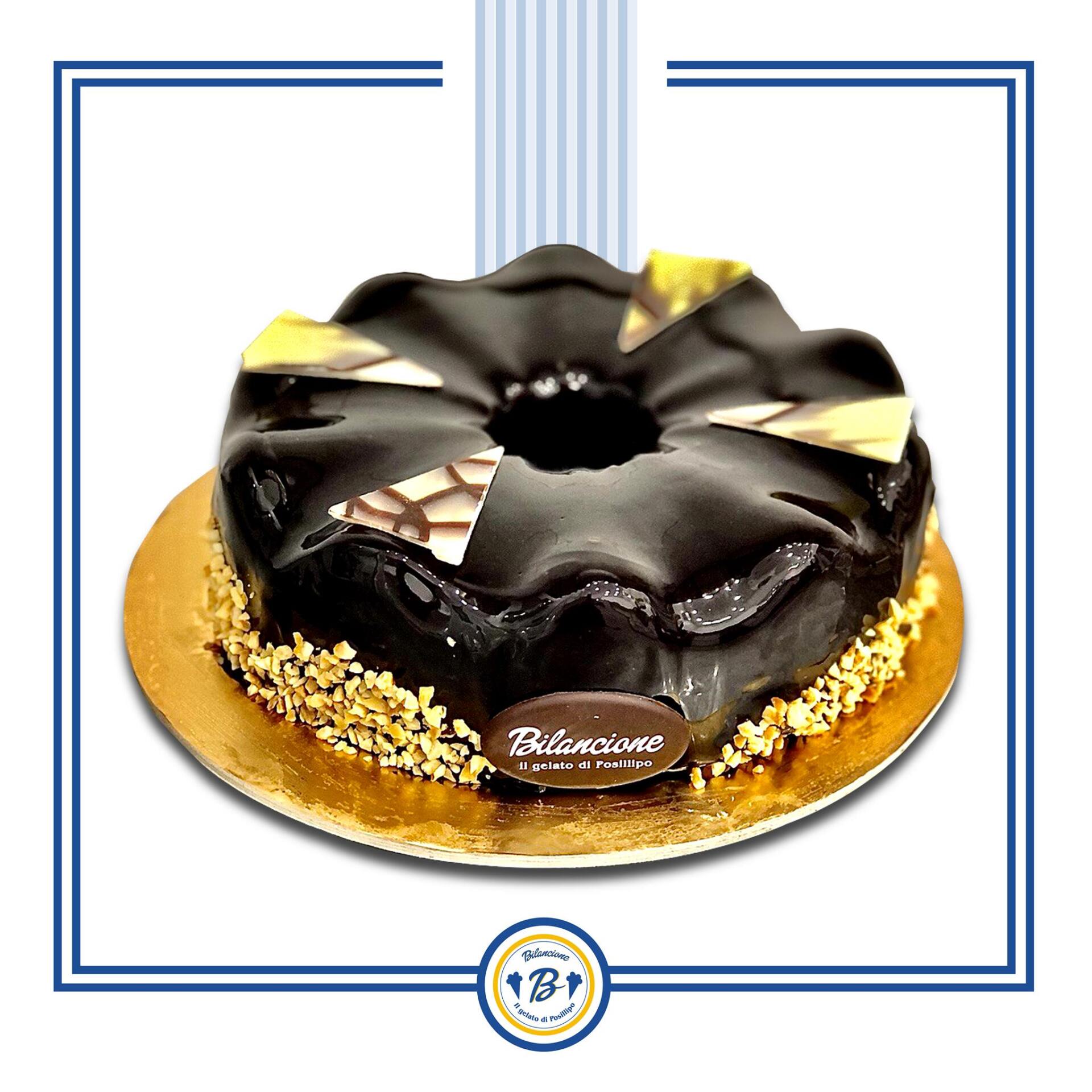 torta gelato con cioccolato e nocciole