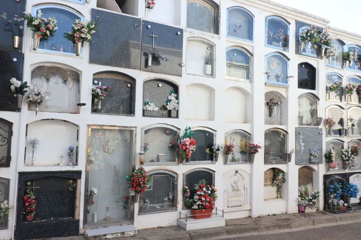 loculi in un cimitero