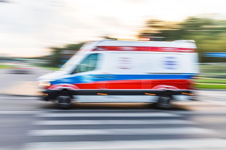 ambulanza in strada