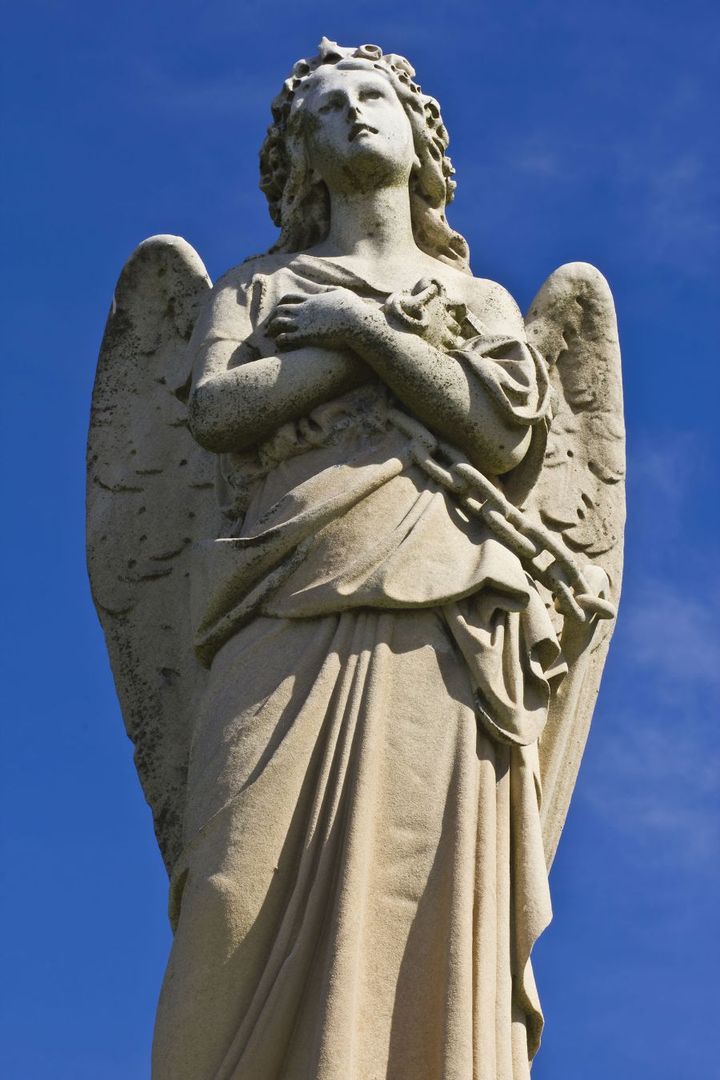 statua di un angelo