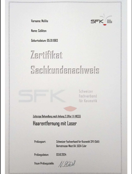 Deutsches Zertifikat für Laserhaarentfernung mit SFK-Logo auf weißem Papier
