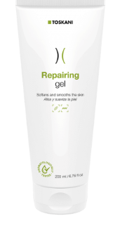 Weiße Tube des Toskani Repairing Gel Hautpflegeprodukts mit grünem Text auf einfarbigem Hintergrund