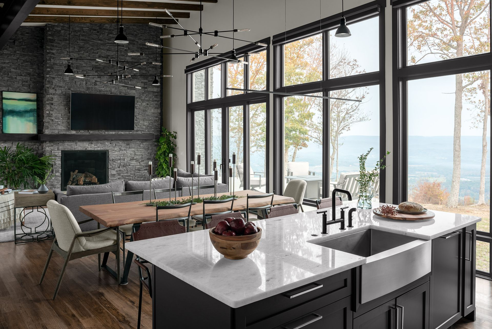 Modern Hillside Retreat | Mountain Home Design