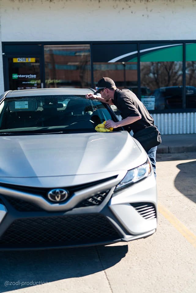 Windshield replacement near Aurora, CO Windshield replacement near Aurora, CO