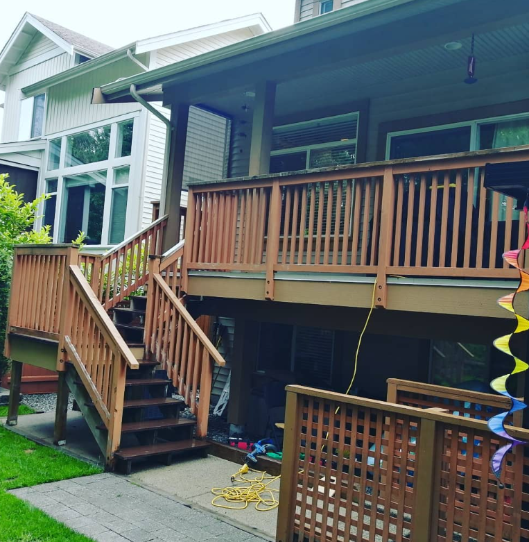 Aluminum Railing Before Image