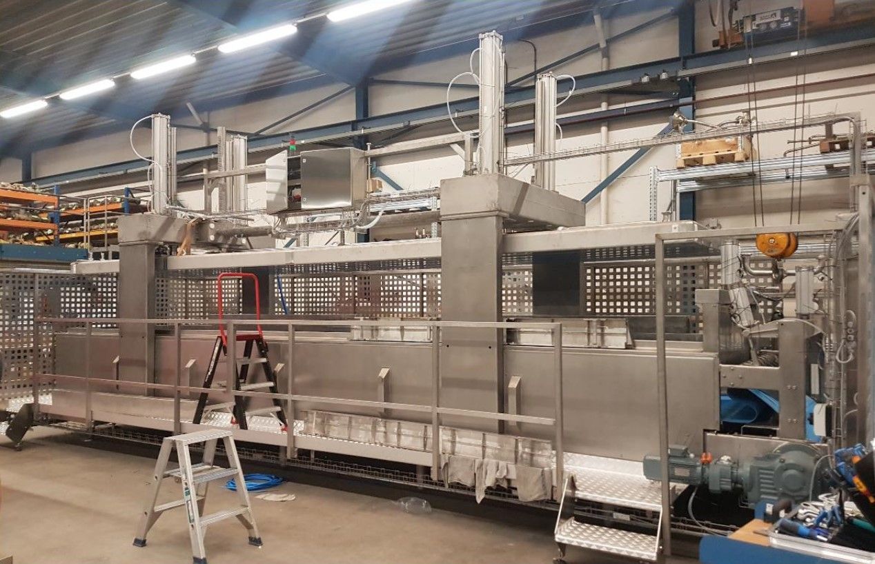 Industriële kaaspers na mechanische ombouw