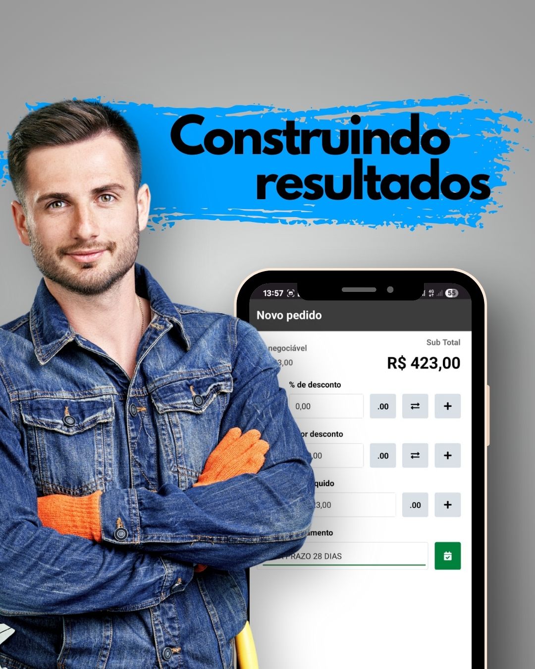 Homem de jaqueta jeans segurando um celular e exibindo um preço. Texto: