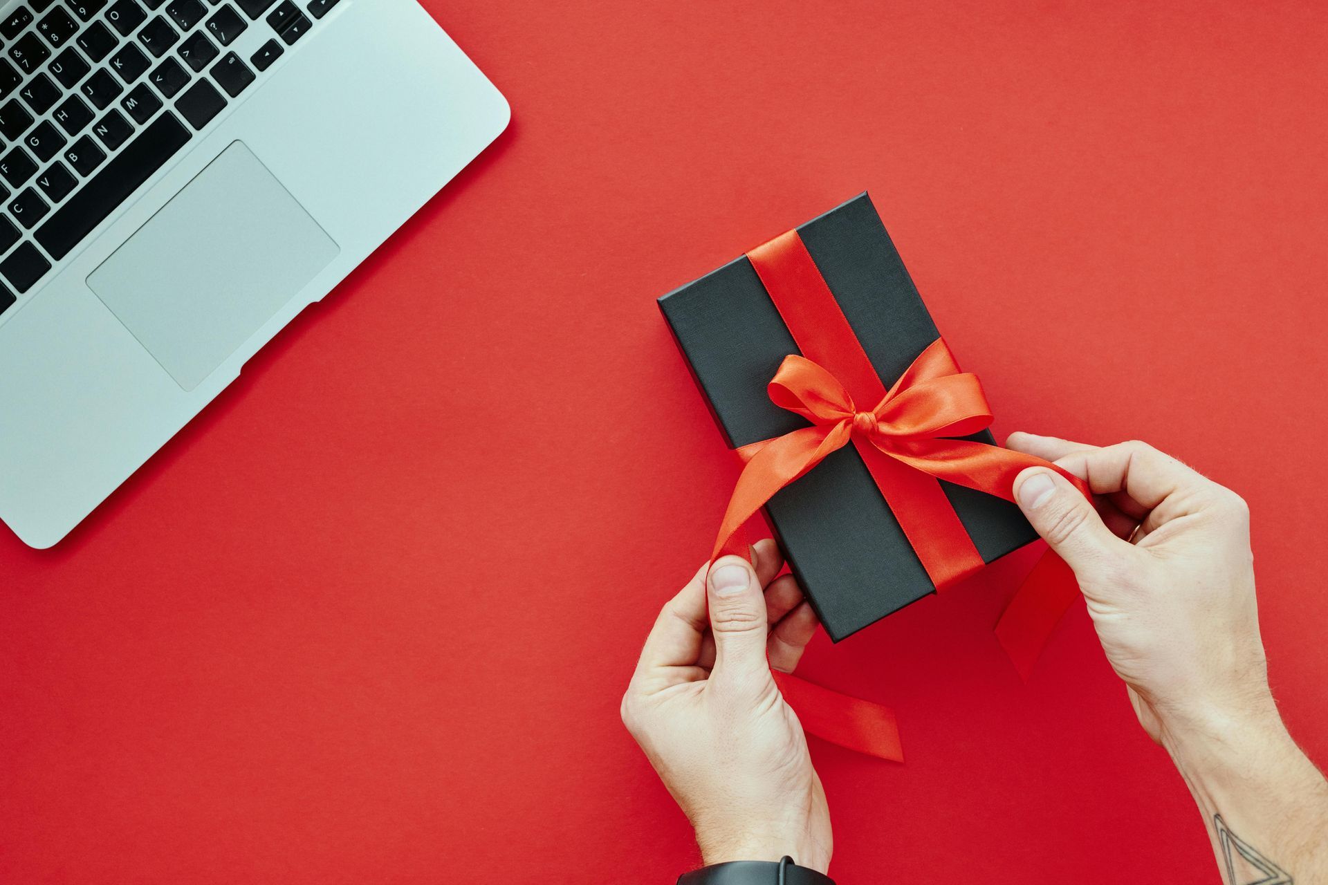 Na semana do Natal, tem um tipo de cansaço que não vem do volume de clientes. Vem da dúvida.