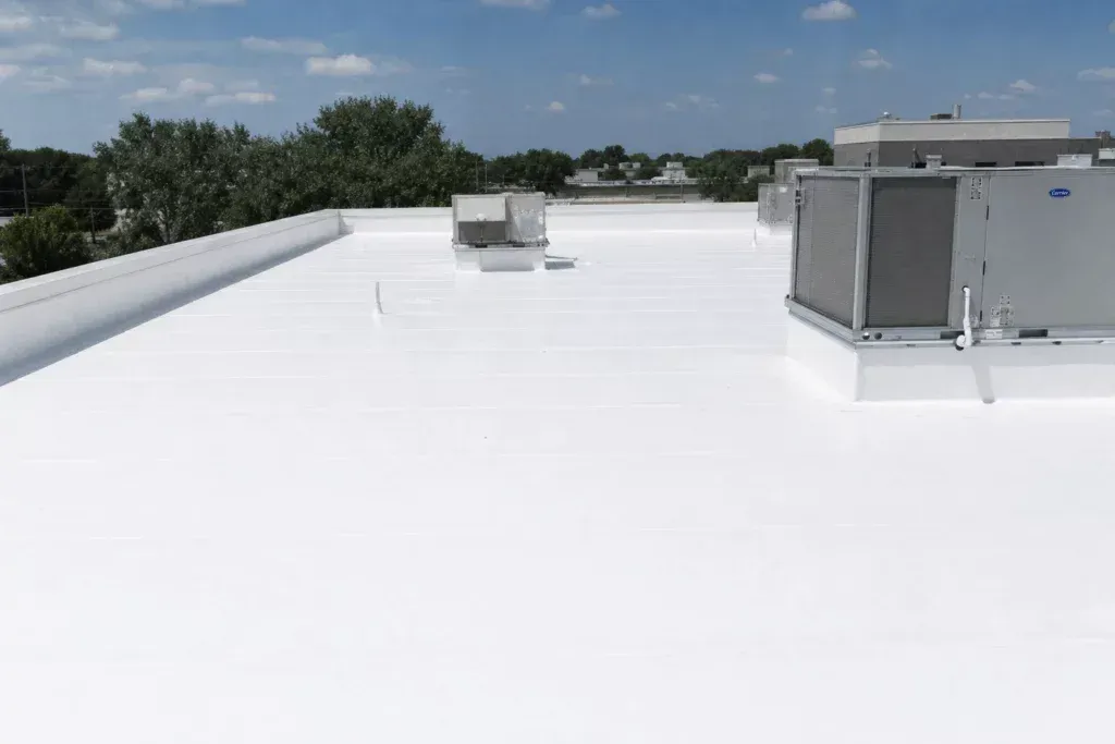 PVC roofing system on a commercial building in Auburndale, Florida