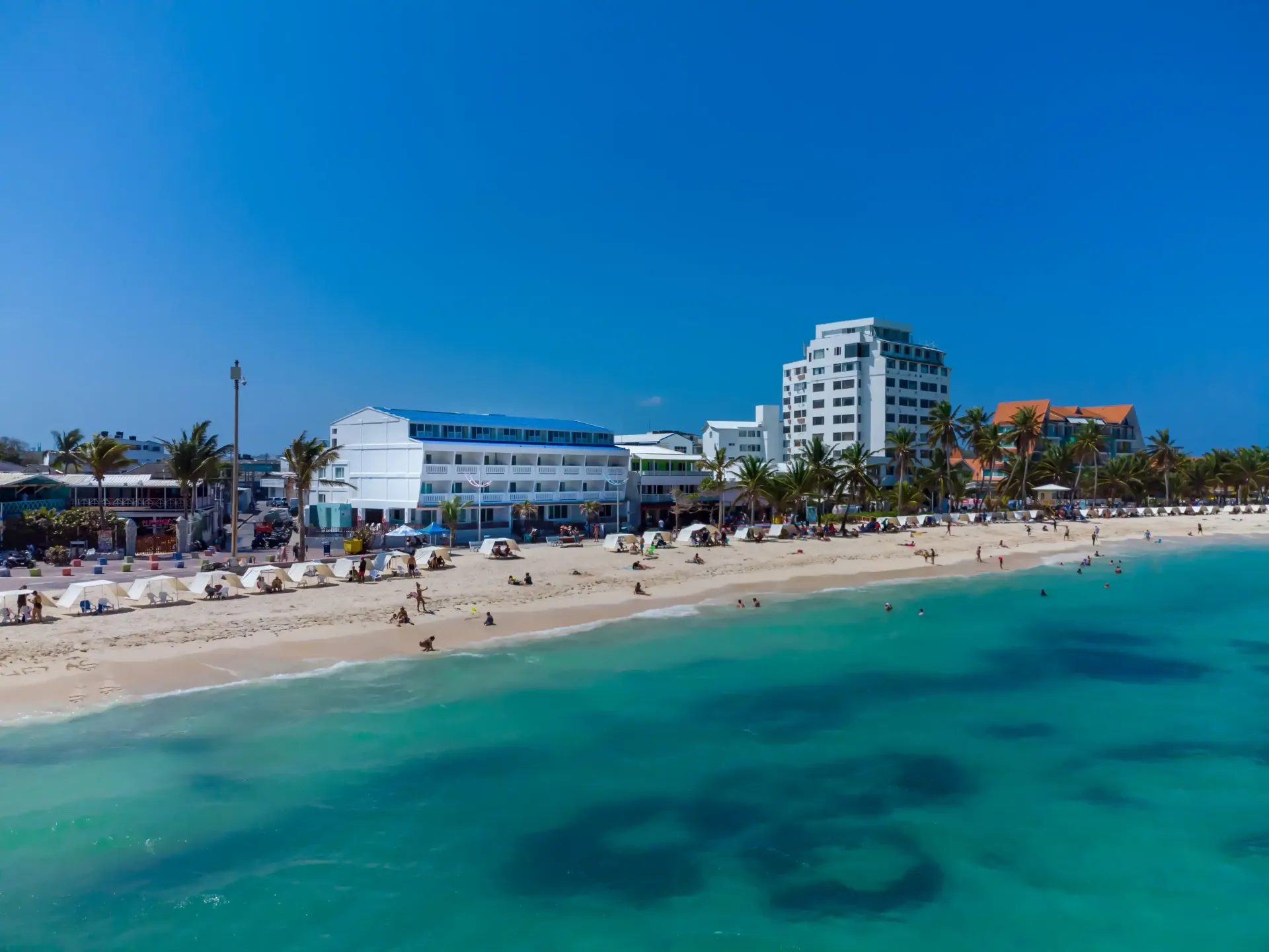 Viajar a San Andrés con niños: hospédate en una zona que facilite todo