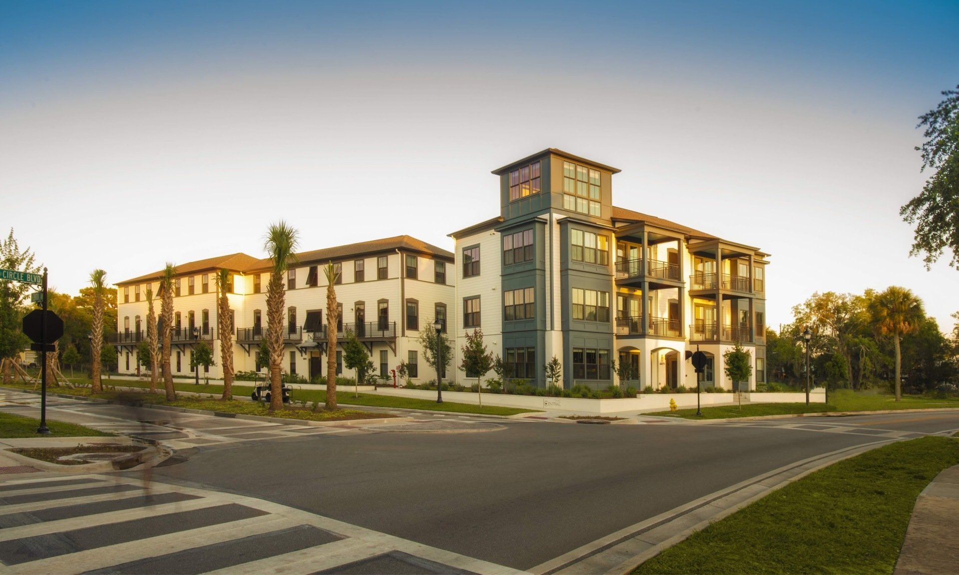 The Central On Orange Lake Building photo