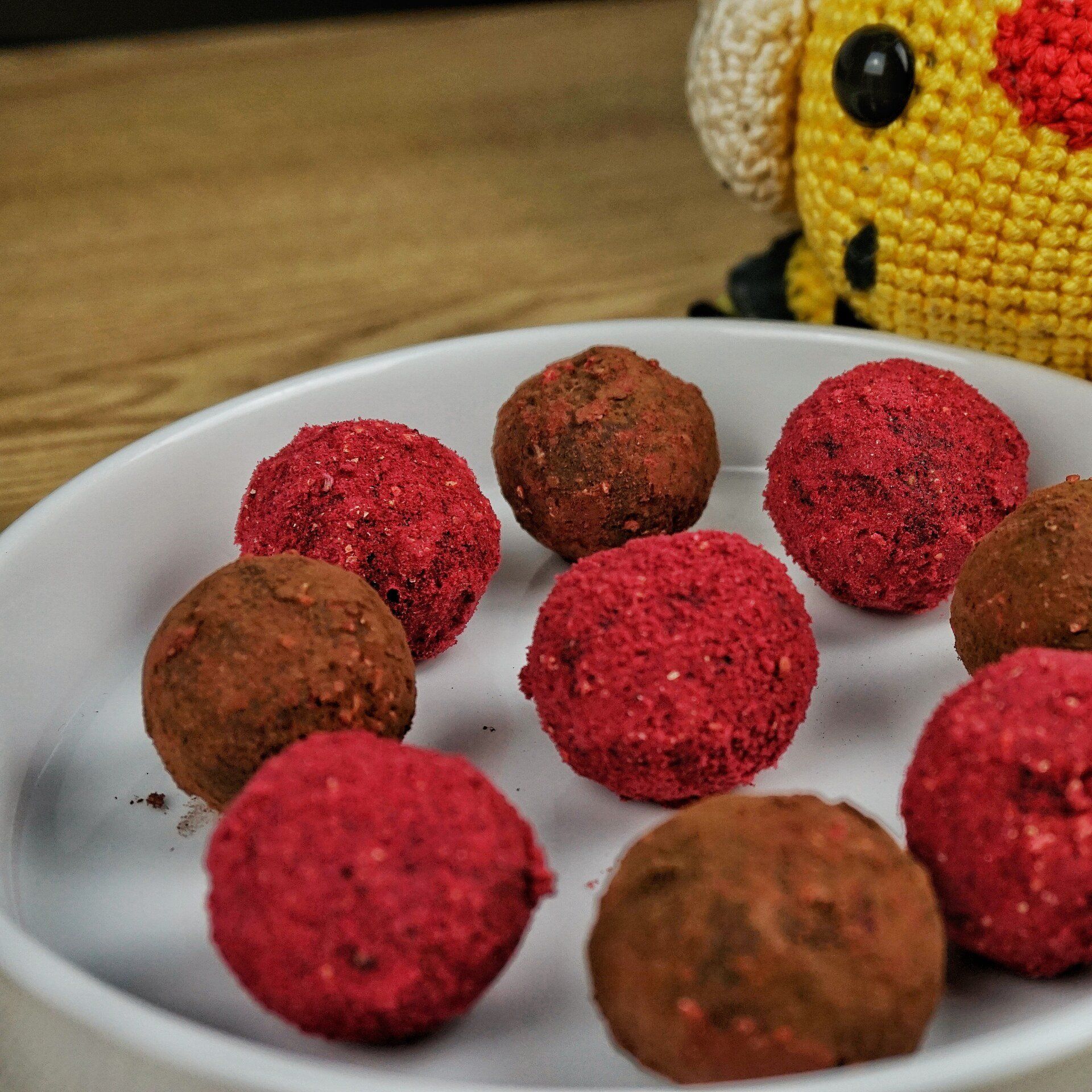 himbeer-schokolade energy balls himbeer-schokolade energy balls rezept