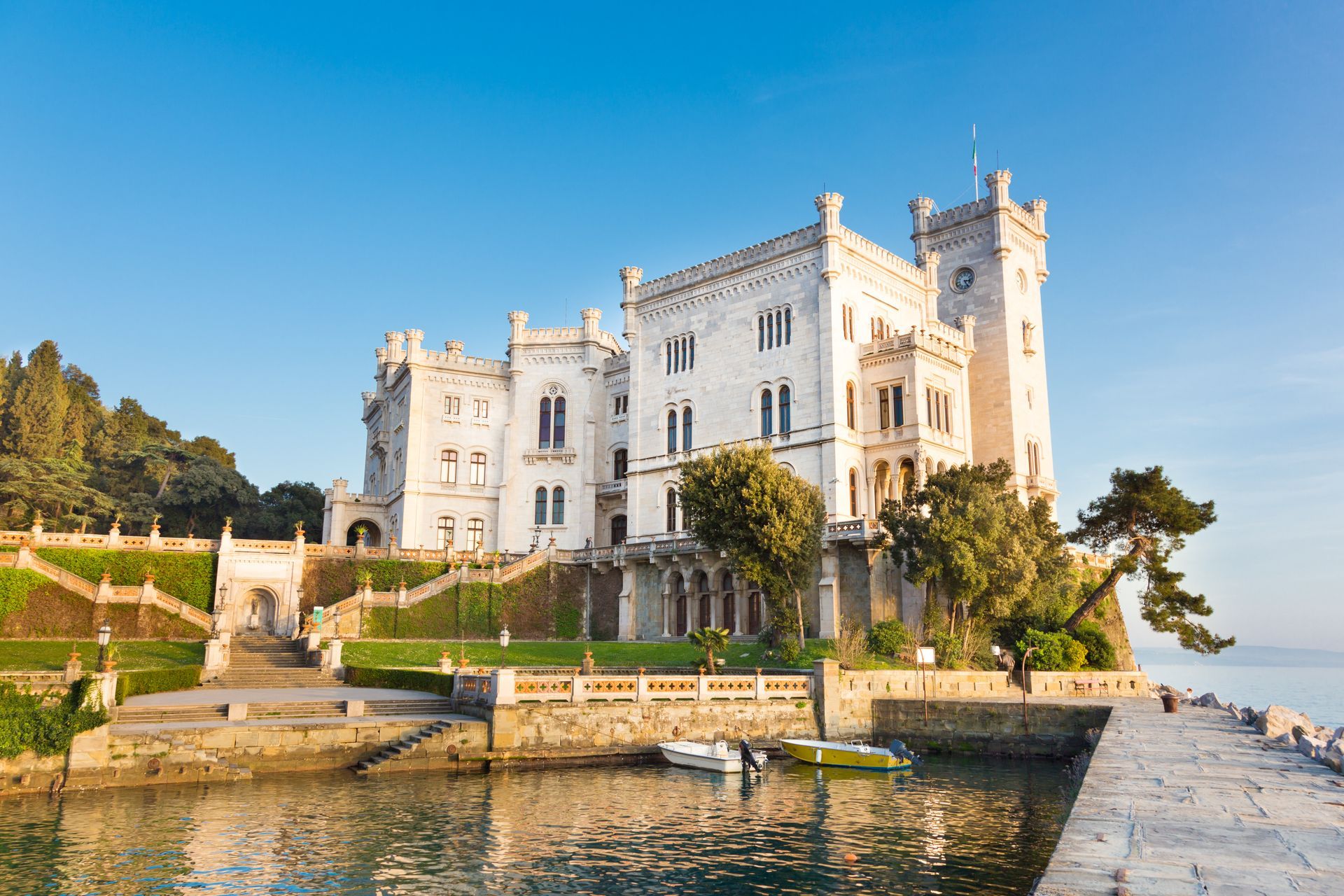 CASTELLO DI MIRAMARE TRIESTE