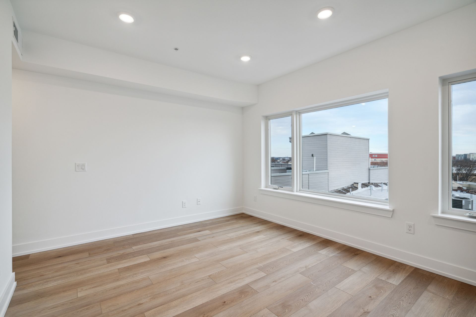 Interior photos of The Crown on Leland apartments in Fairmount, Philadelphia.
