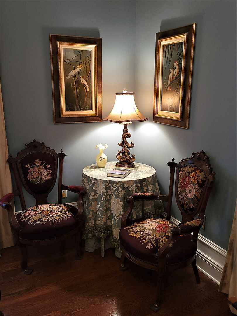 monroe-seating