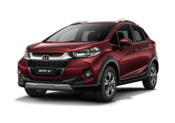 SUV Honda BR-V vermelha com detalhes em preto sobre fundo branco.