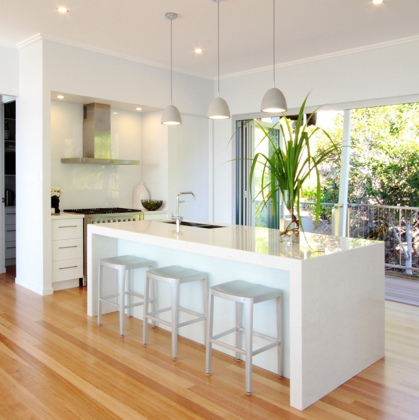 Contemporary Kitchen Island Design In Townsville