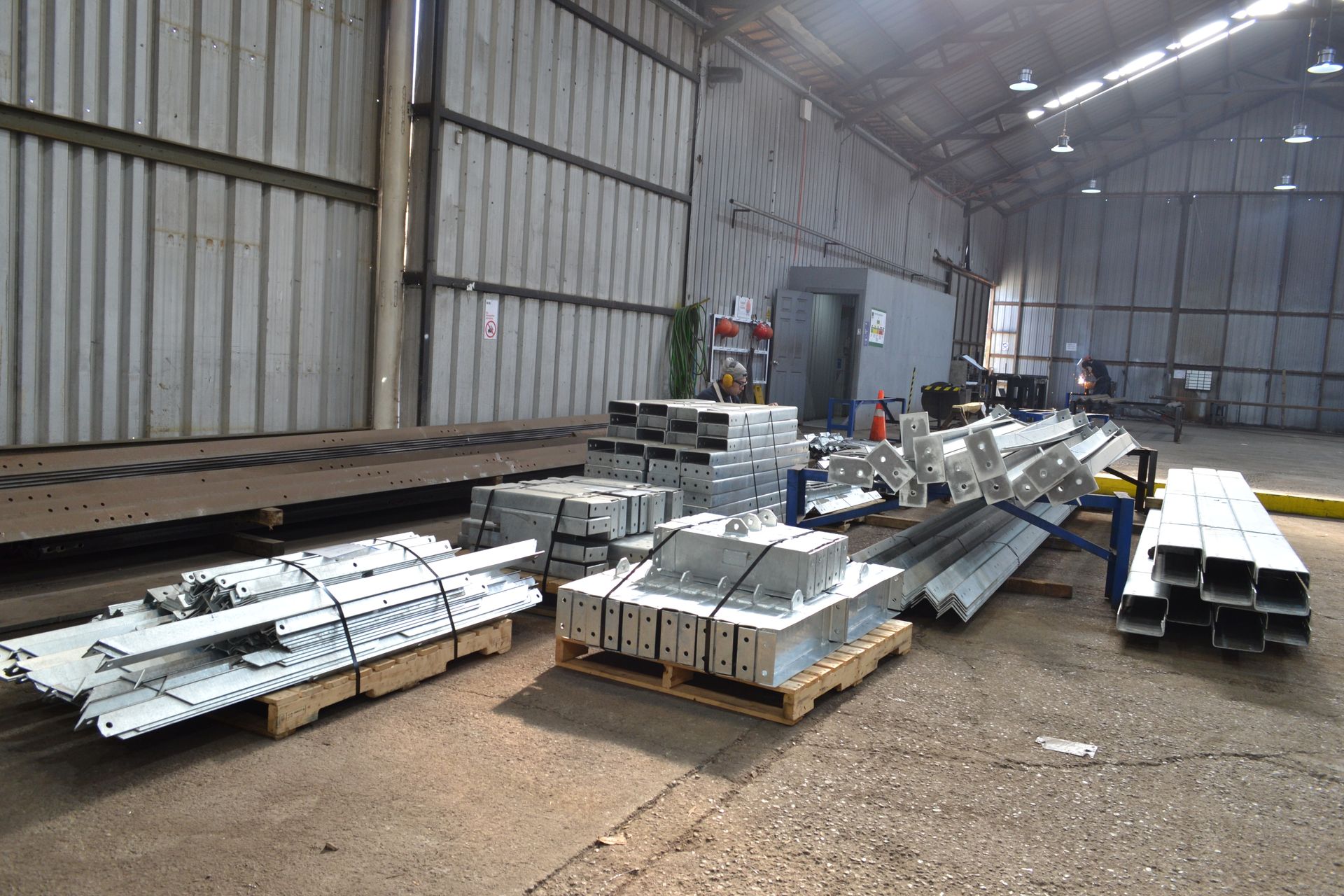 Металлоконструкции в Варениковская купить