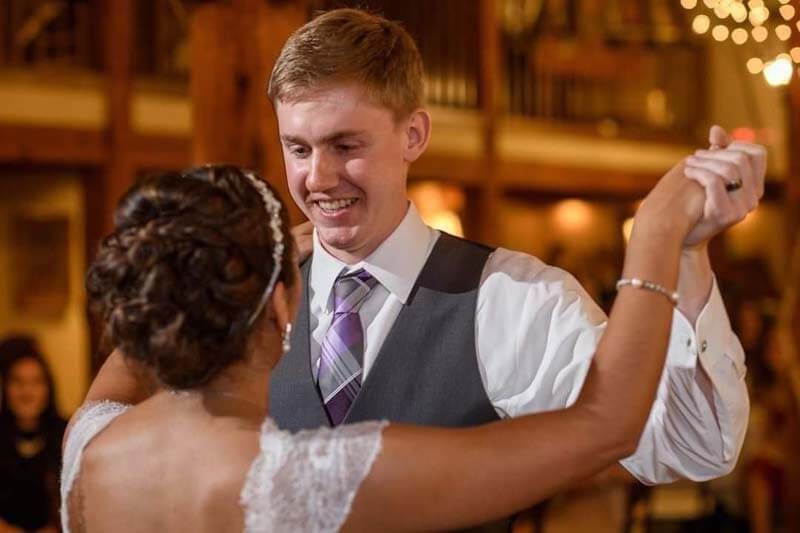 Couple dancing at a wedding reception