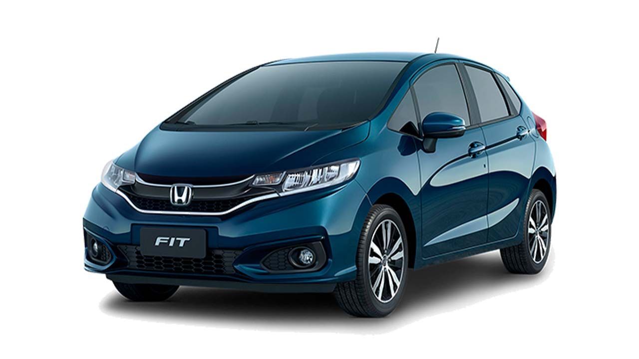 Sedan Honda azul sobre fundo branco, vista frontal em ângulo.