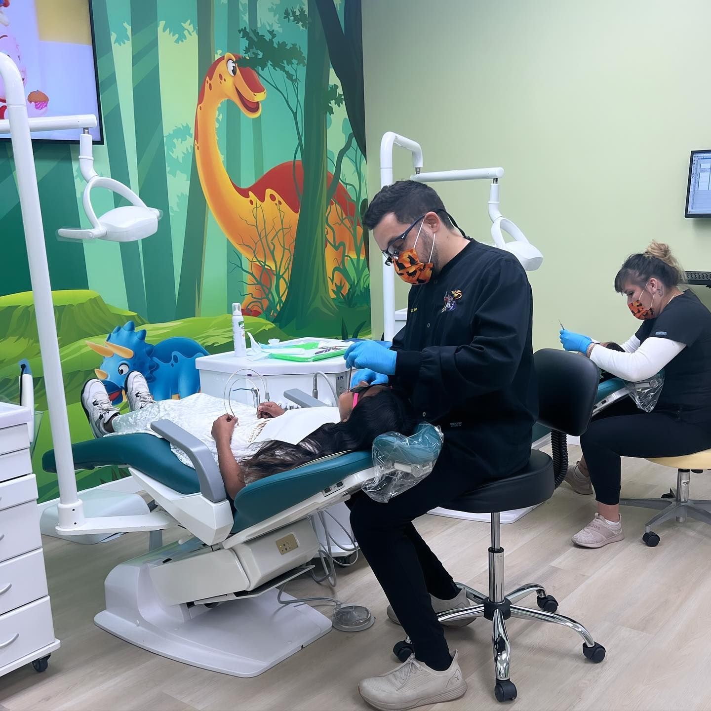 Pediatric dentist providing dental care for children near Montclair CA