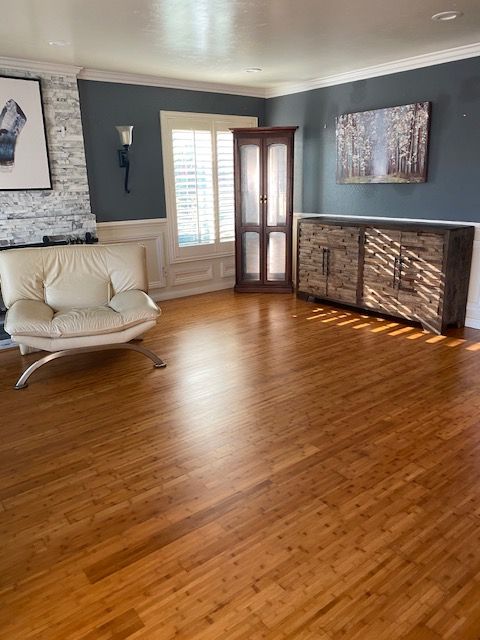 Professional hardwood floor finish application in San Diego