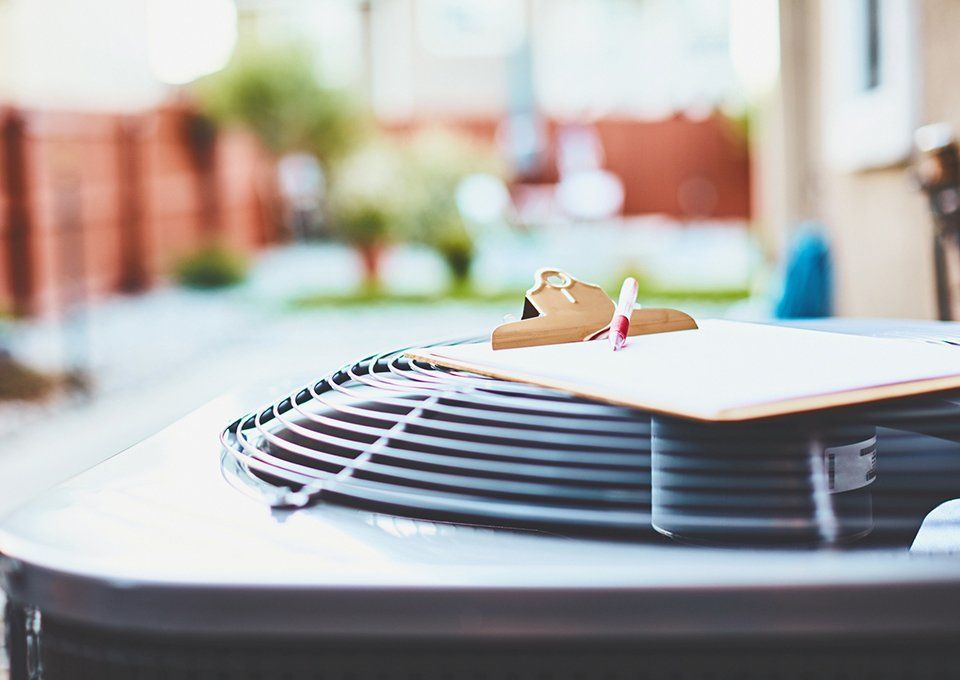 Air Conditioner With Clipboard And Paper — Chicago, IL — 51��������