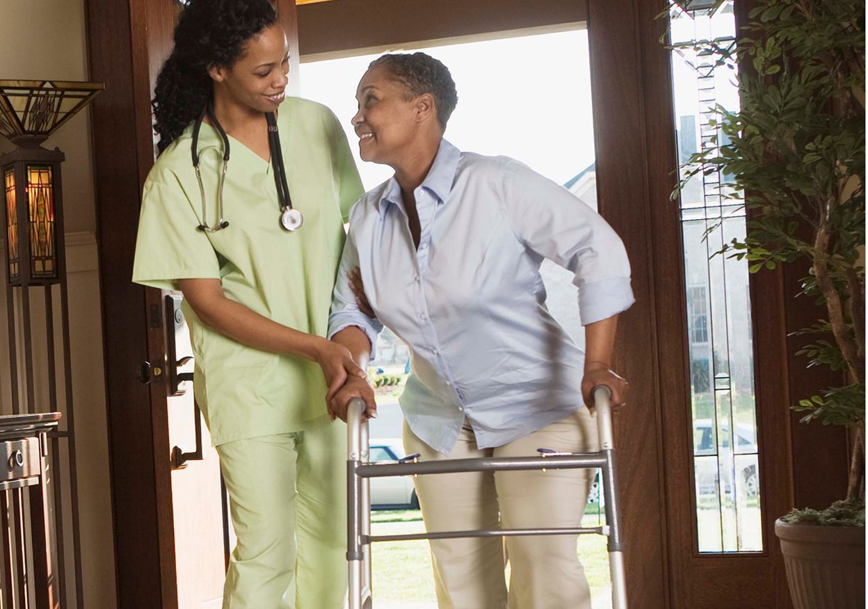 4 Reasons You Should Look Into In-Home Senior Care.