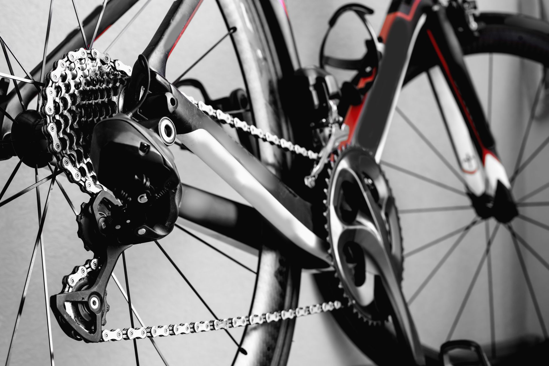 A black and white photo of a bicycle chain