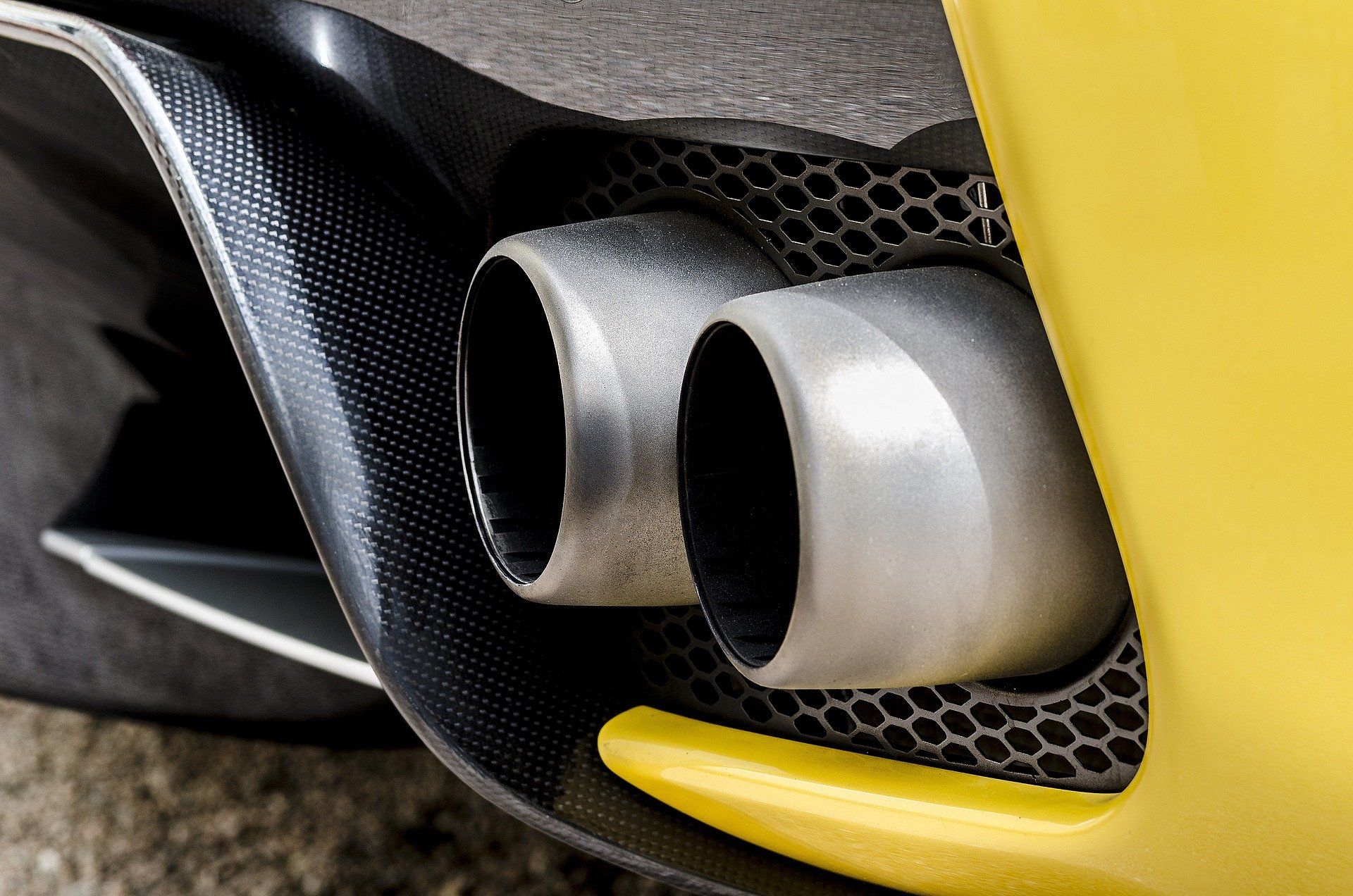 DUAL EXHAUST