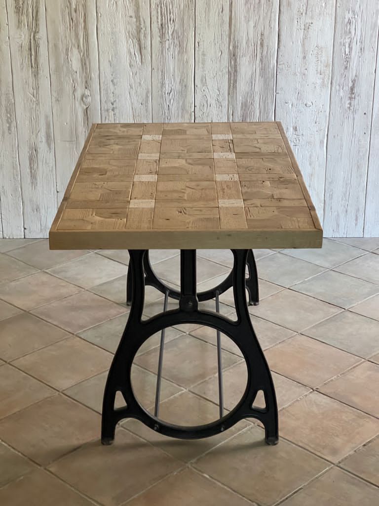 tavolo n legno antico di recupero