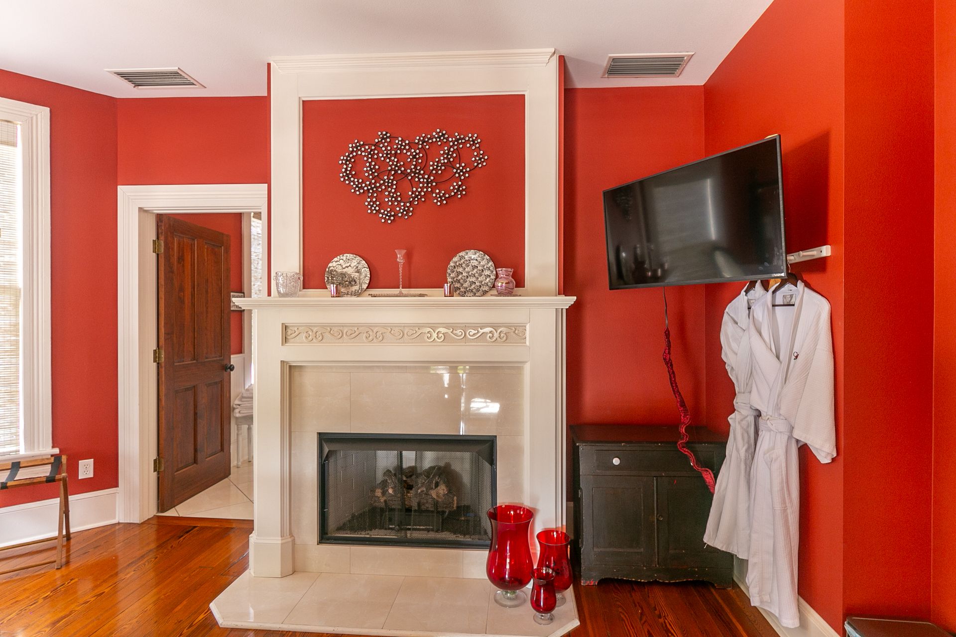 Anticipation Room at Camellia Rose Inn