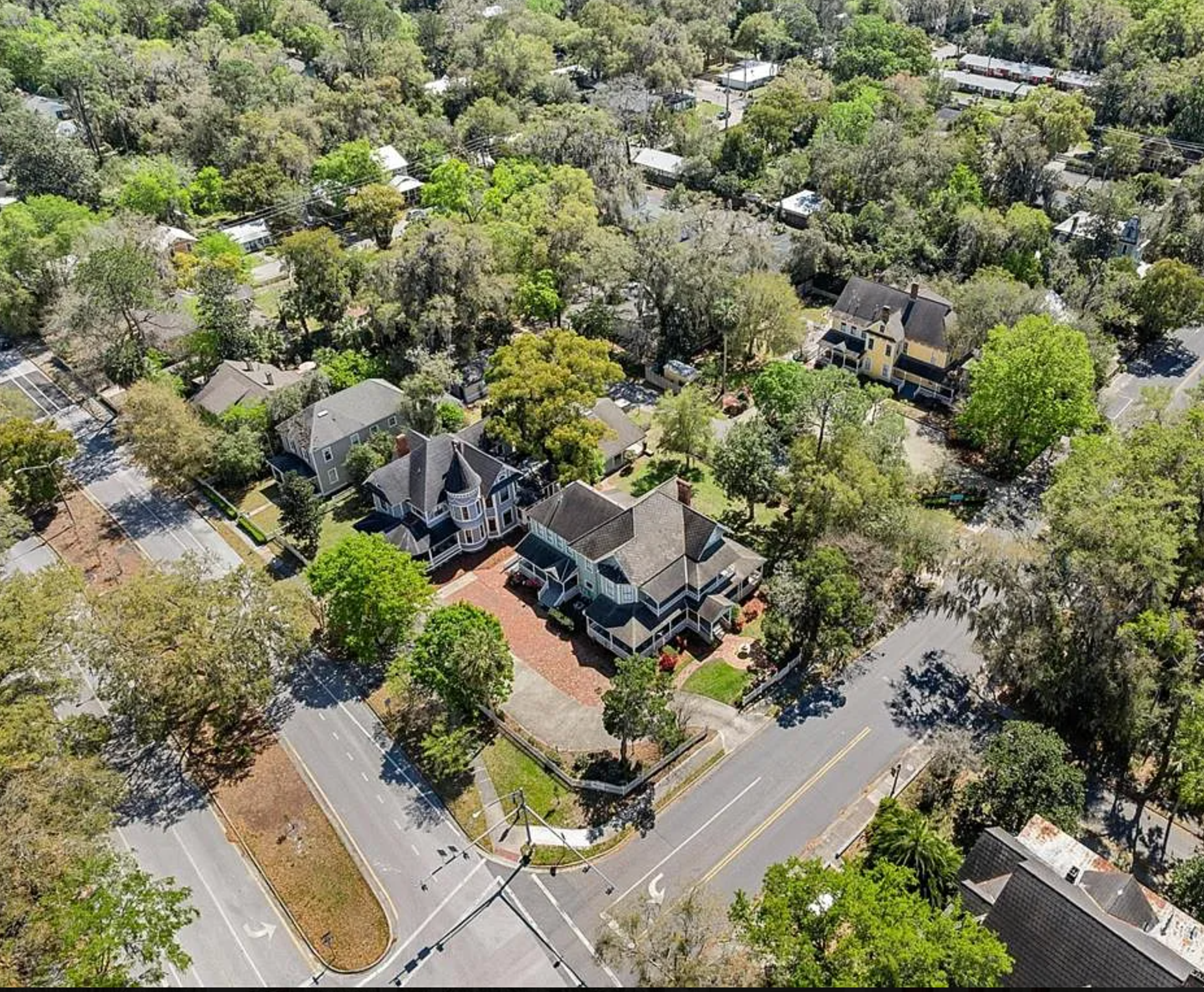 STR Victorian homes in Gainesville, FL - GNV