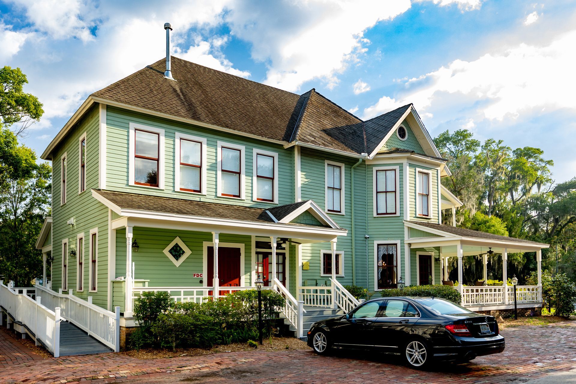 The beautiful, Historic Camellia Rose Inn.