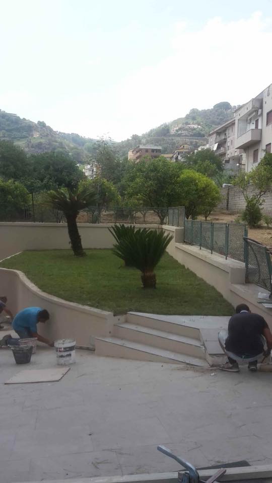 area verde di un residence