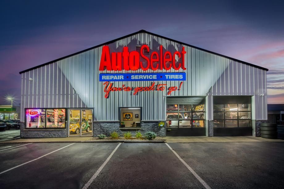 A large building with the word auto select on it