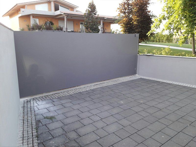 cancello scorrevole in ferro