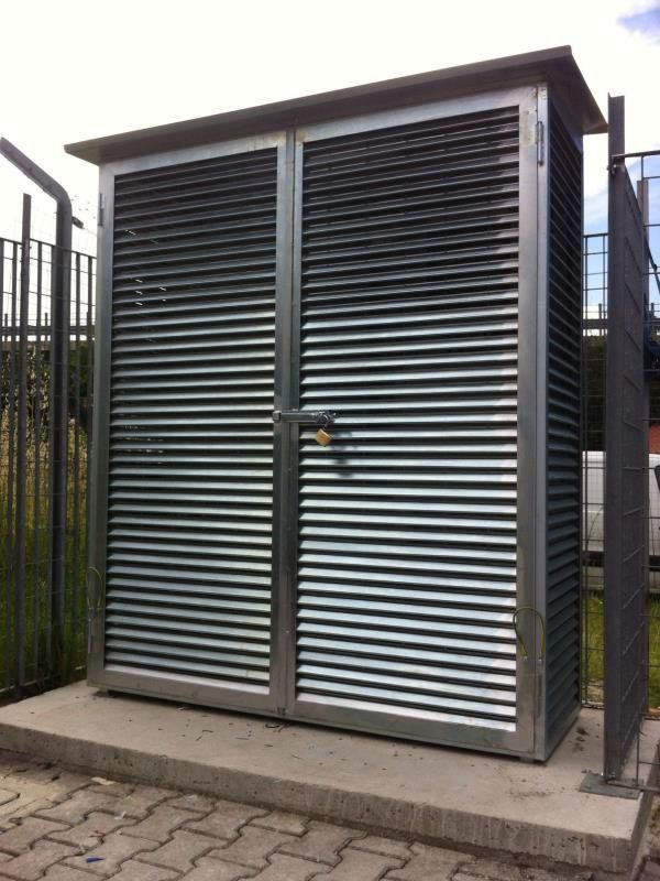 cabina in ferro