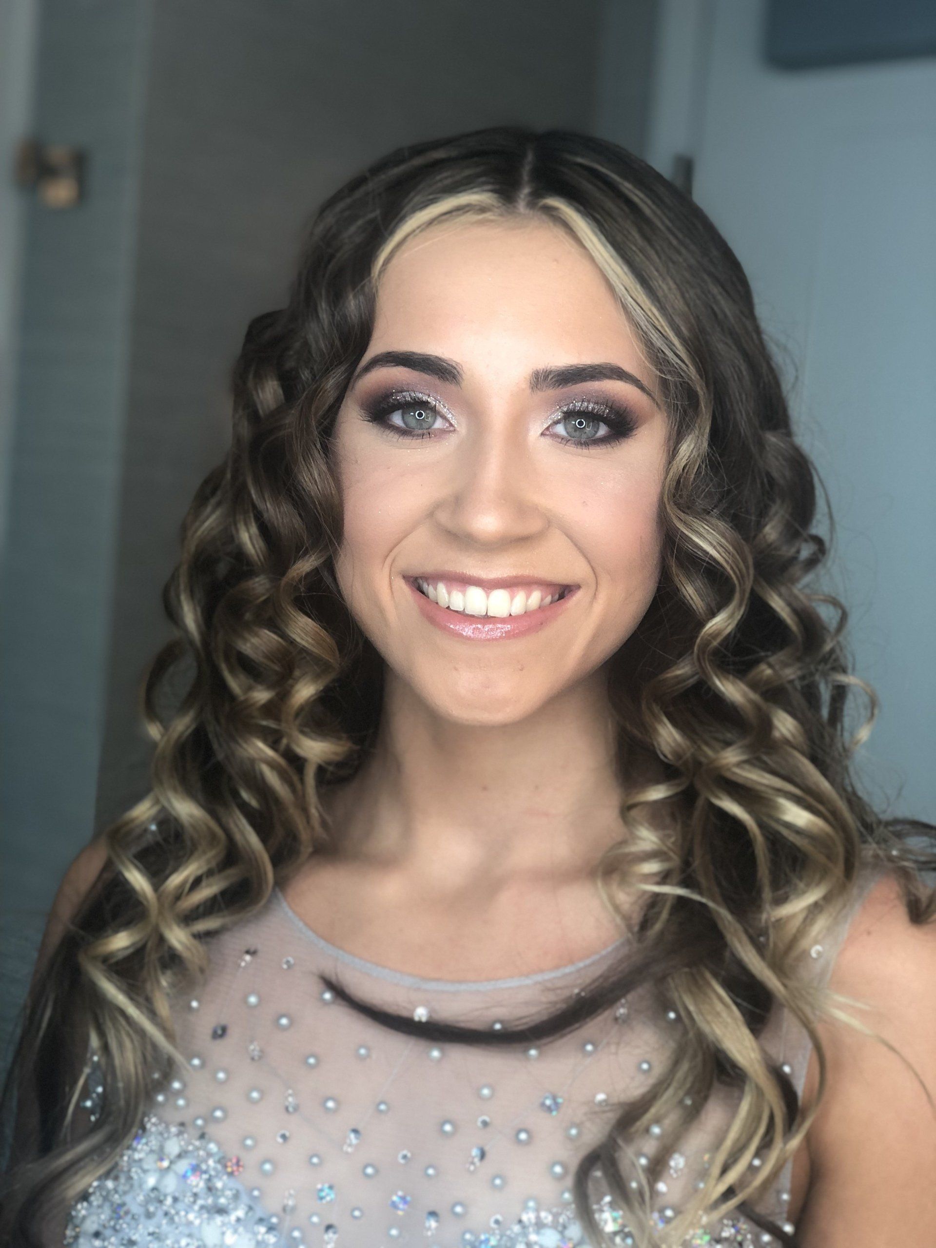 Full-Out Glam