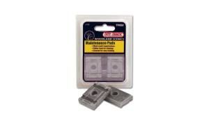 Package of replacement razor blades with two loose blades in front