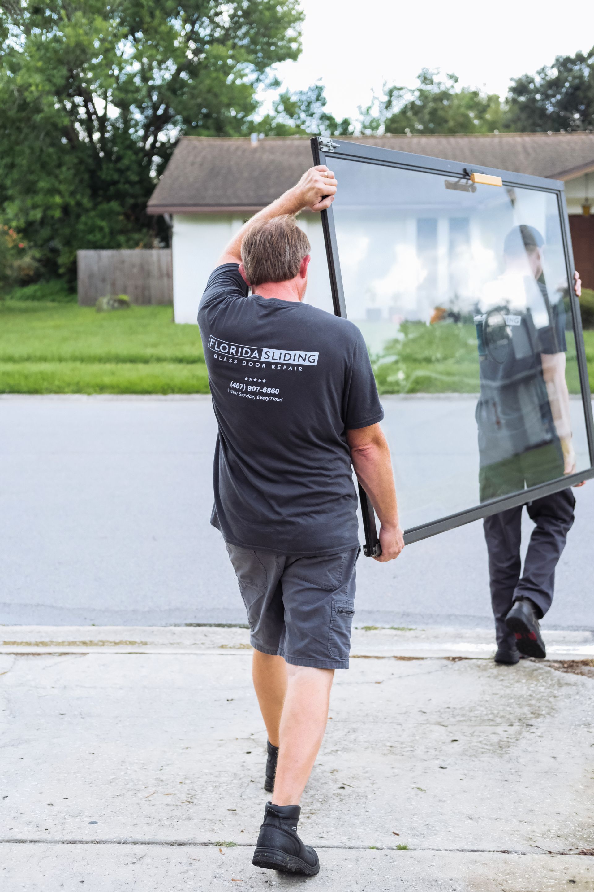 Emergency sliding glass door glass replacement in an Gainesville home