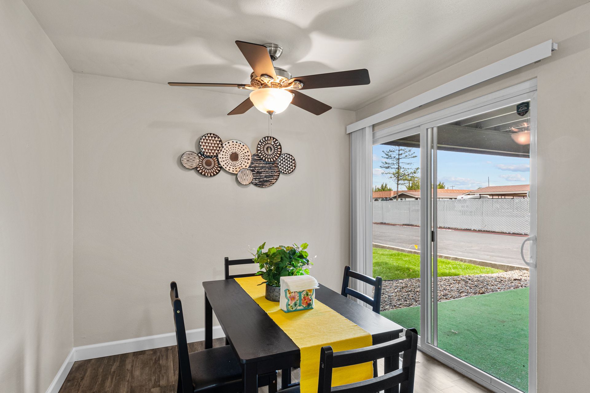 spacious dining room off of kitchen