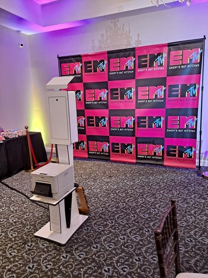 The Warrington Wedding DJ and Photo Booth