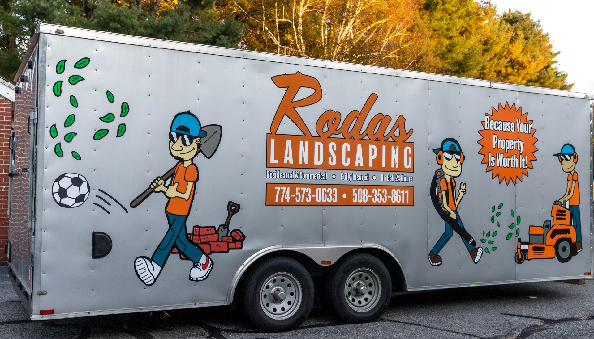 A trailer with the word landscaping on it