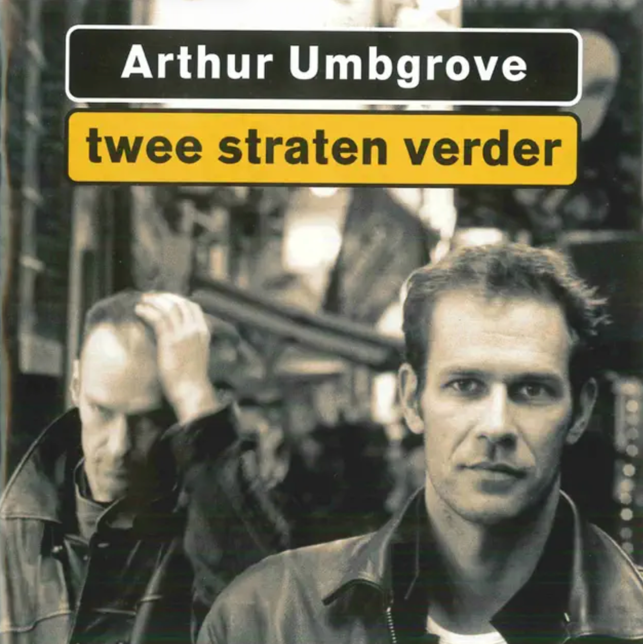 Verticale regenboogkleurige strepen in een herhalend patroon
