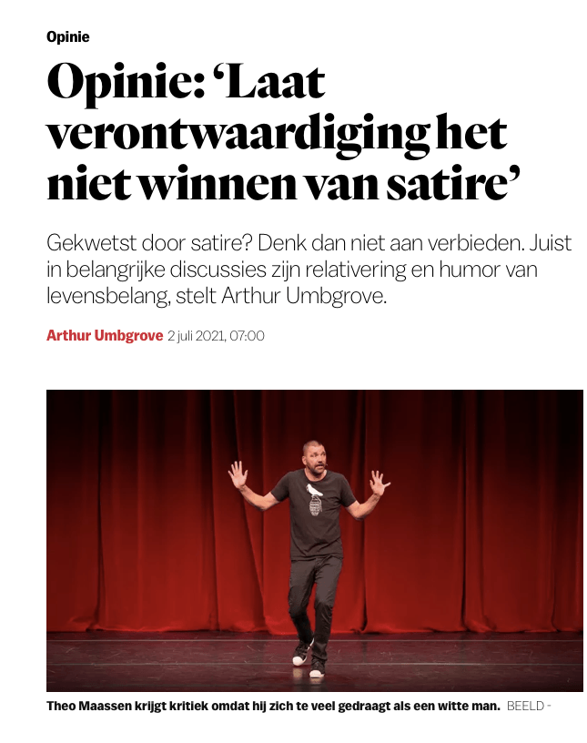 Abstract rood en blauw diagonaal rasterpatroon dat het hele kader vult.